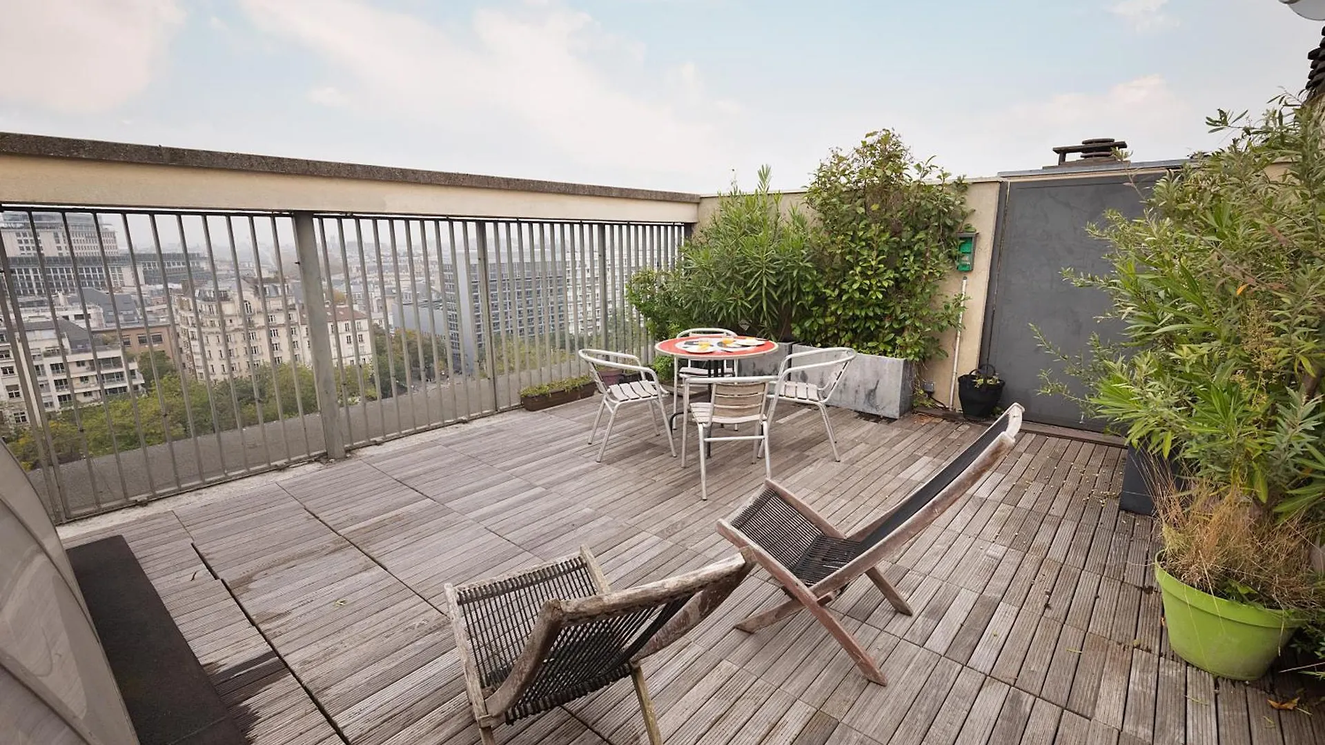 Floor With Eiffel Tower View And Roof Apartment Paris