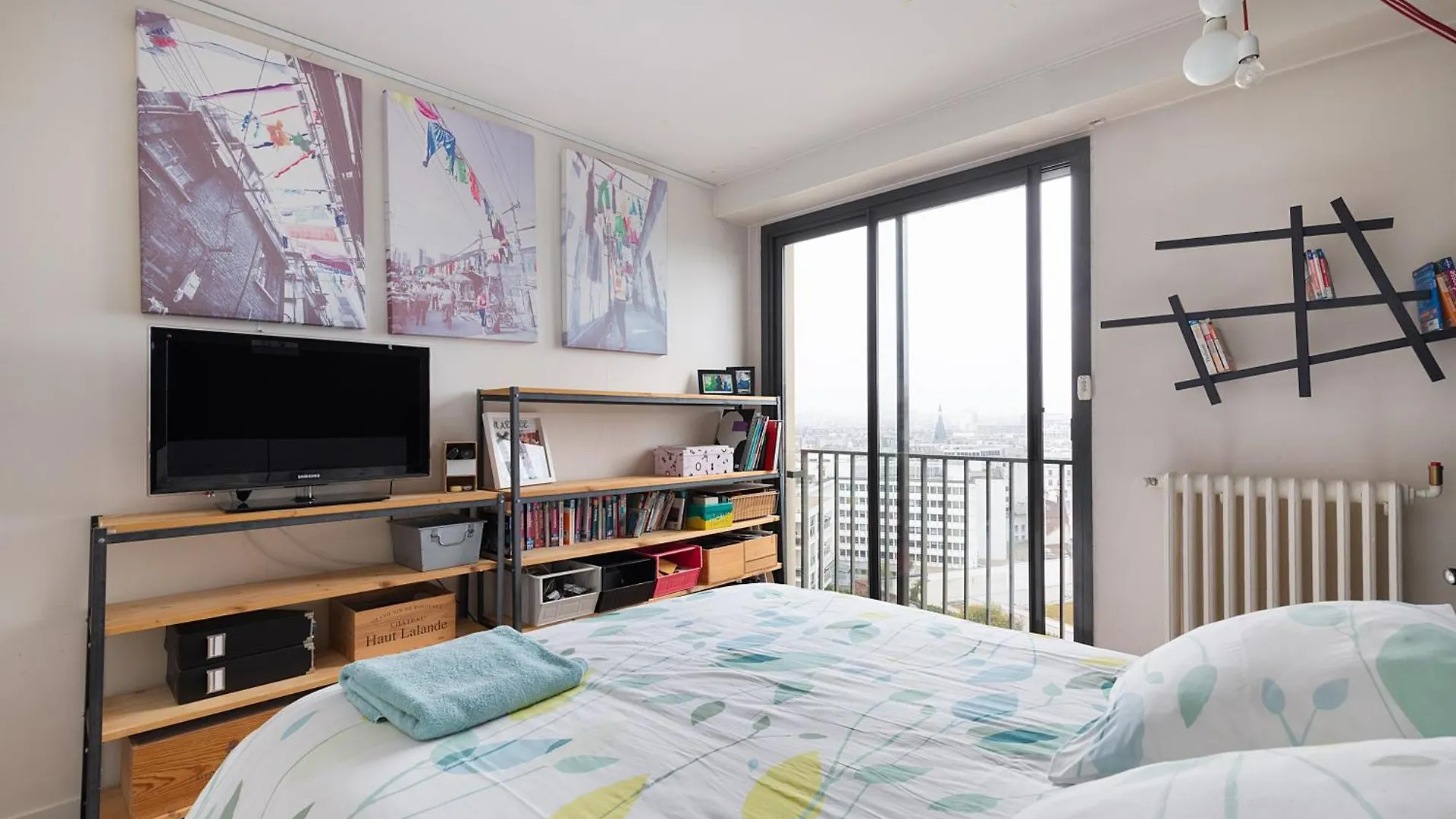 Floor With Eiffel Tower View And Roof * Paris